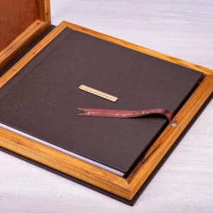 Árvore de casamento personalizada com porta retrato em madeira de alta qualidade.