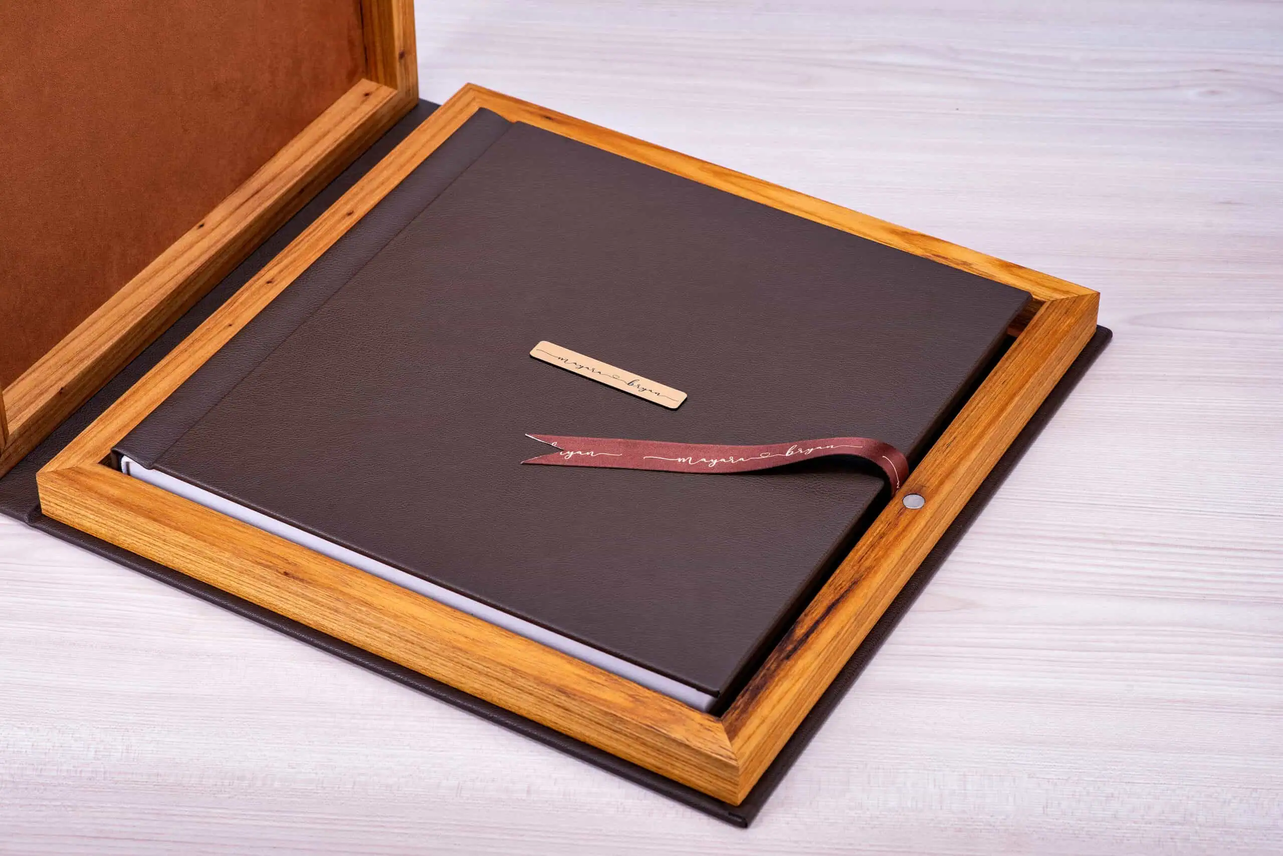 Árvore de casamento personalizada com porta retrato em madeira de alta qualidade.