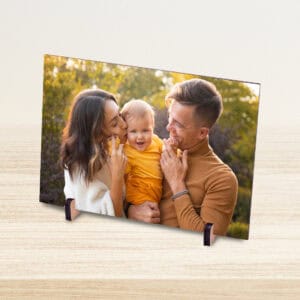 Capa de foto personalizada de família com bebê, impressa em material de alta qualidade para decoração.