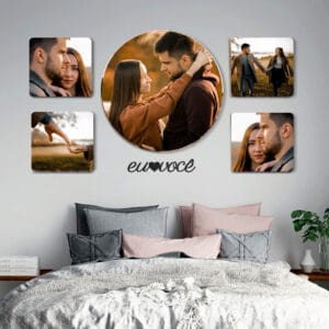 1. Encontro romântico de casal em fotos de memória personalizada para parede.