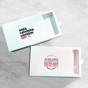 Felicidade e presentes: caixas personalizadas para momentos especiais | Imagine Fotos.